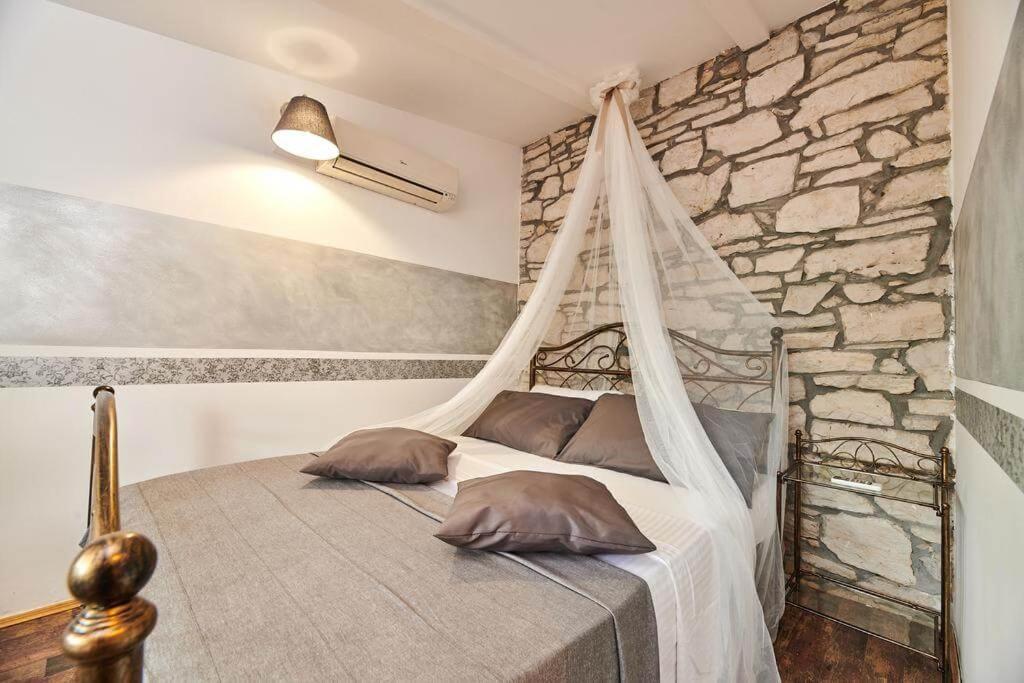 Rooms Konoba Pjero Buje Exterior photo